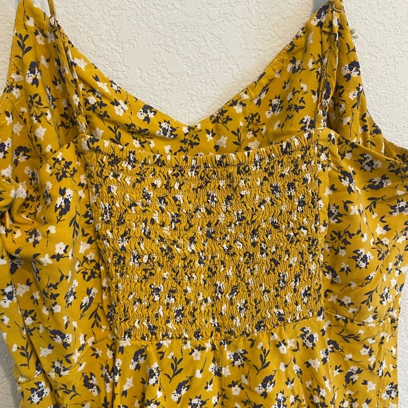 Old Navy Yellow Floral Mini Dress Size Medium - Picture 8 of 9